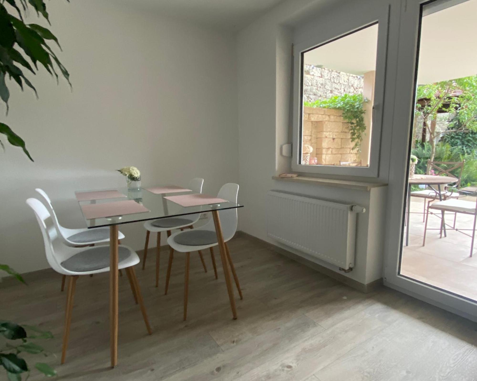 St-apartment Charming 1 Mit Terrasse Und Garten, 3 In Geislingen Apartment *